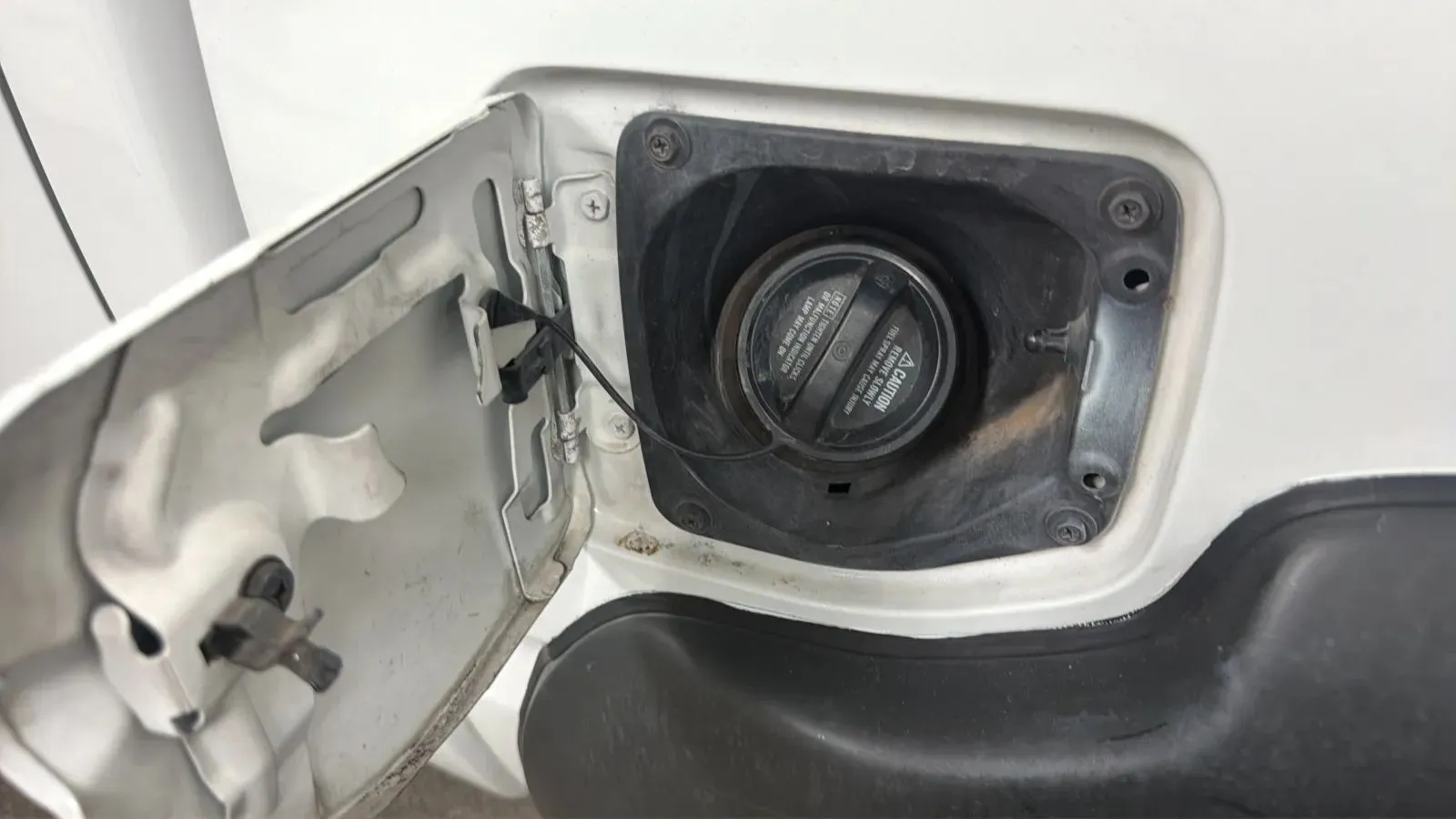 Toyota Tacoma photo 28