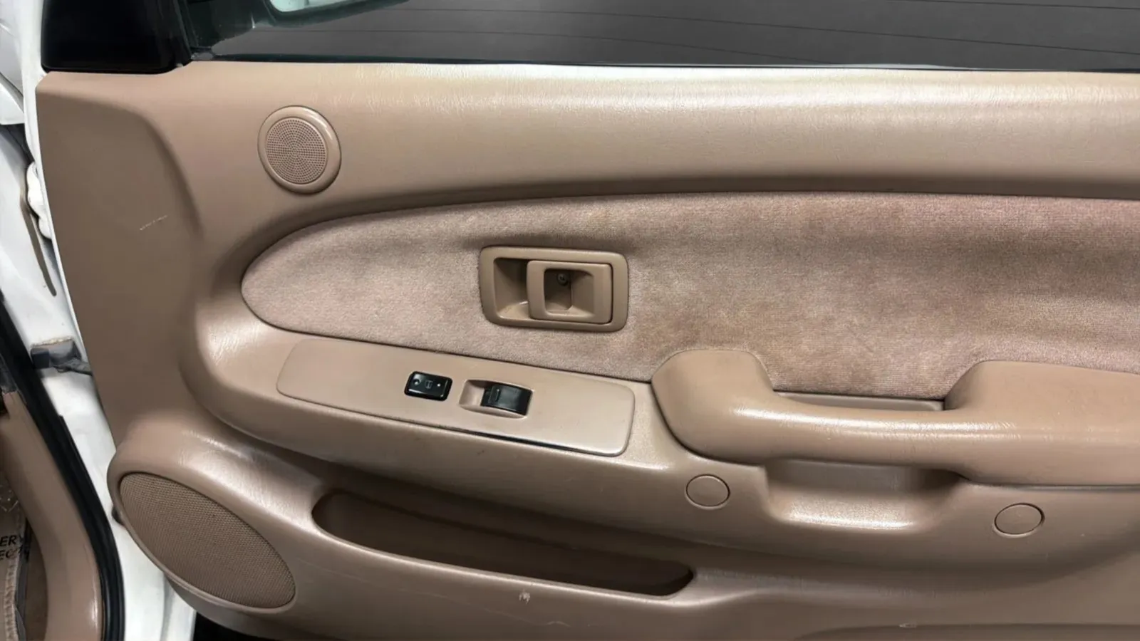 Toyota Tacoma photo 17