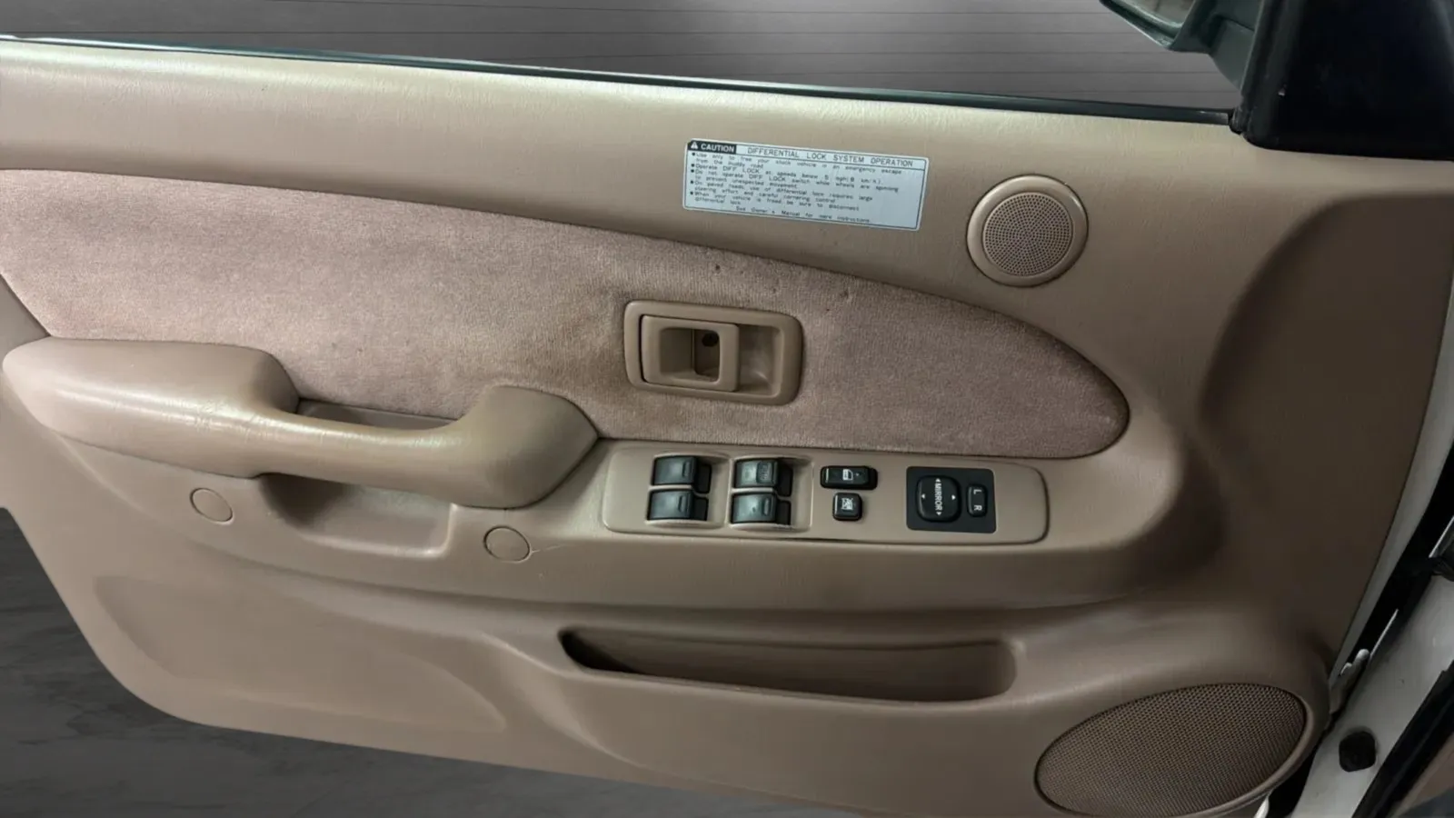 Toyota Tacoma photo 16