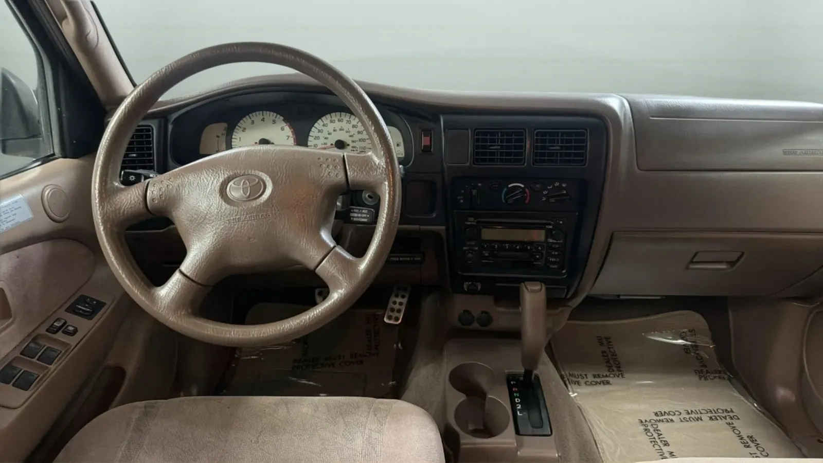 Toyota Tacoma photo 11