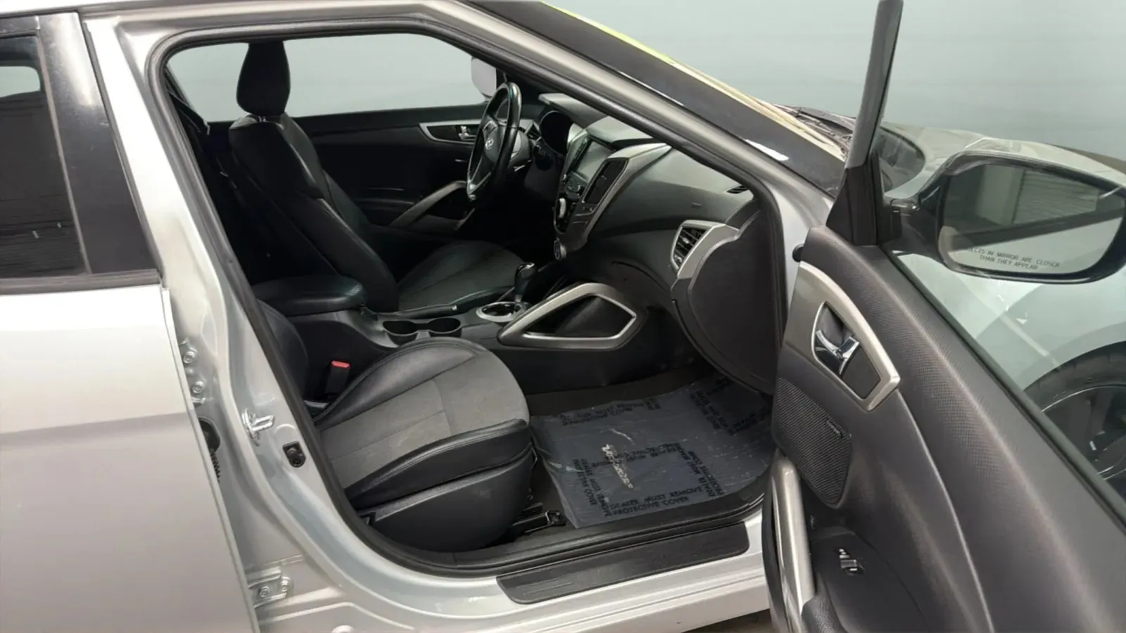 Hyundai Veloster photo 22