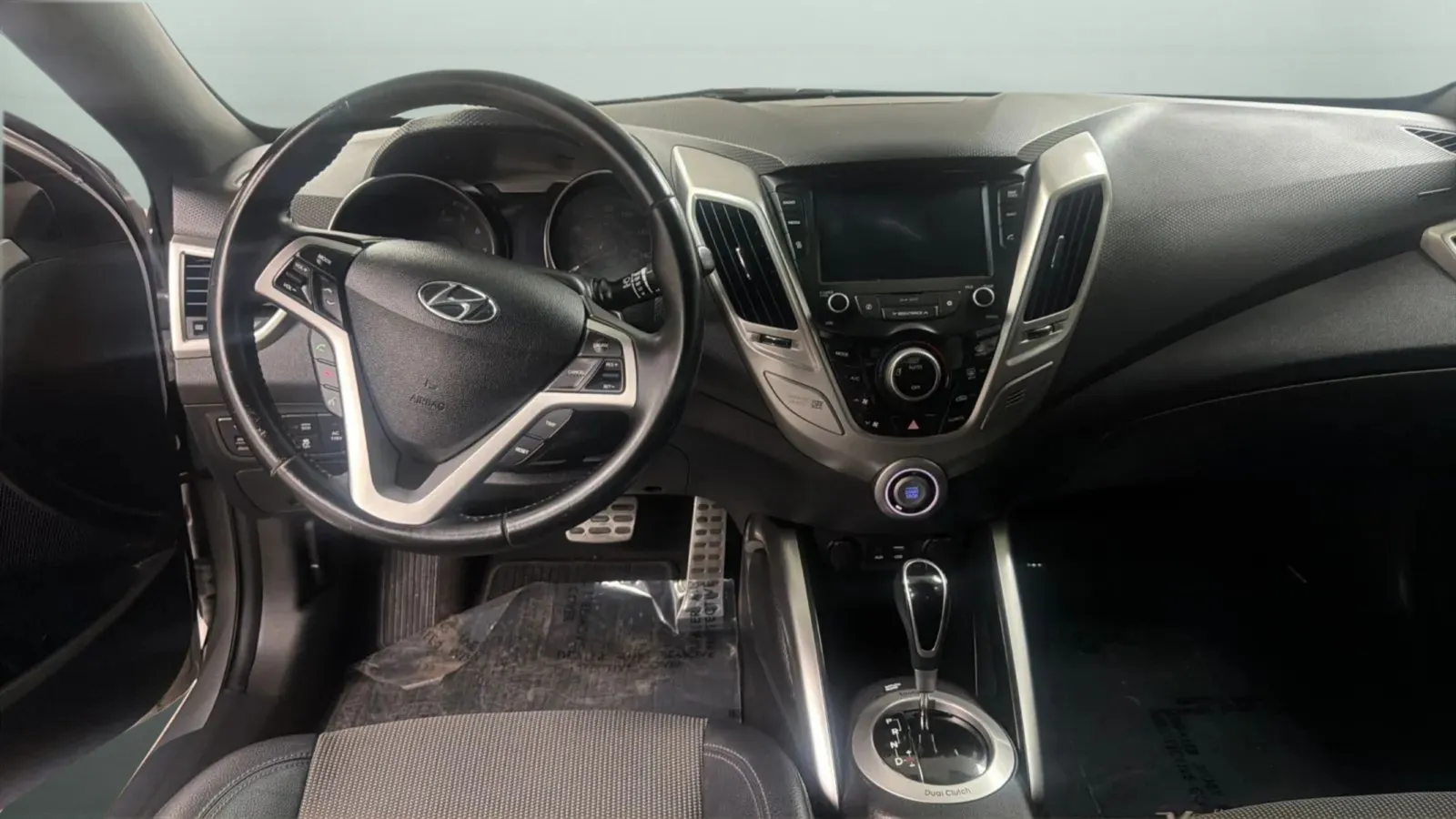 Hyundai Veloster photo 10