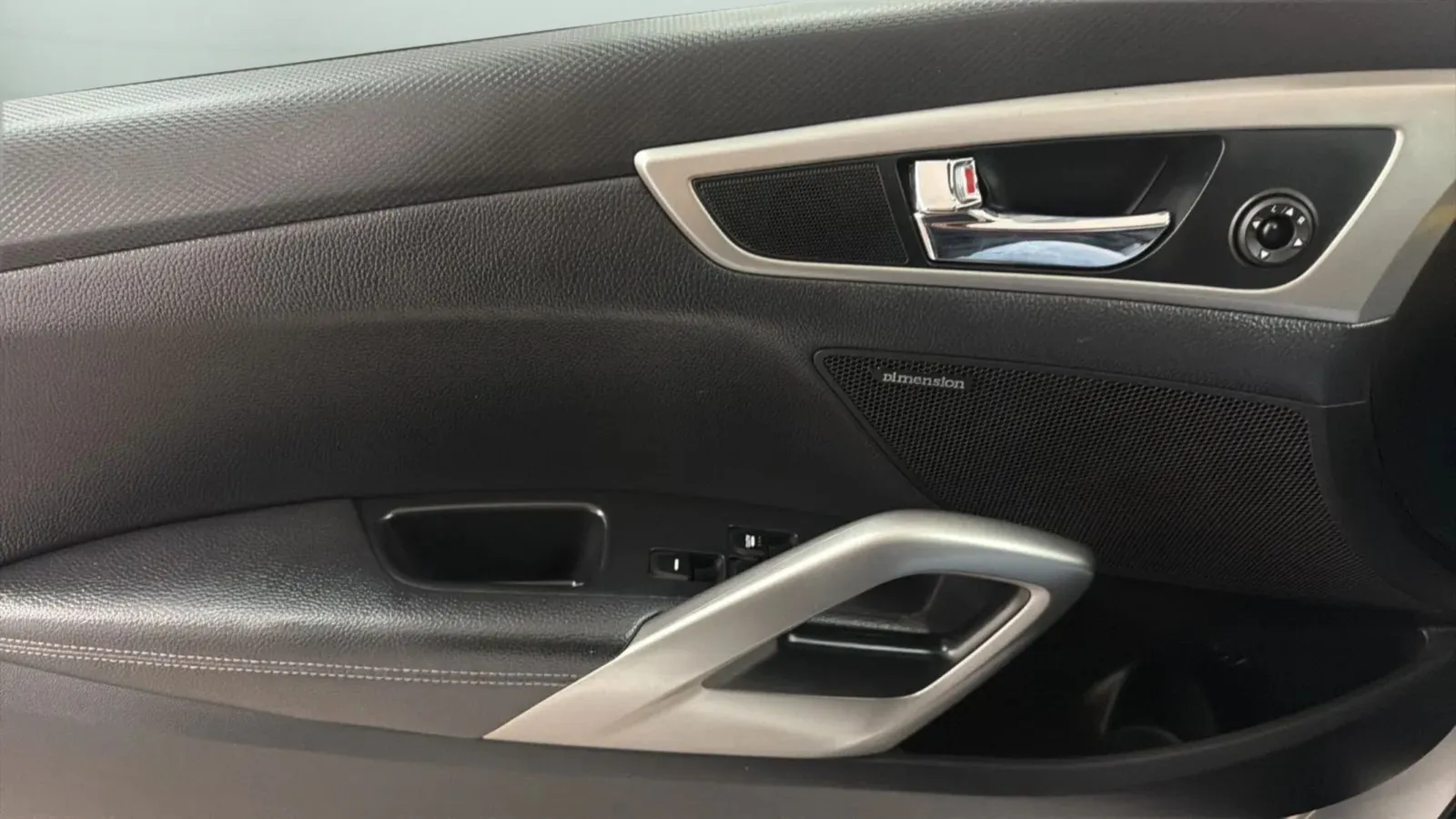 Hyundai Veloster photo 17
