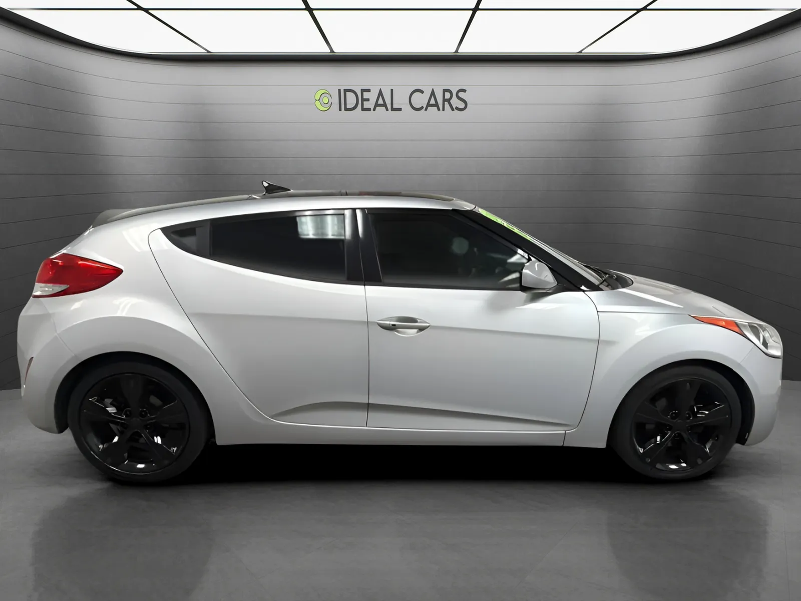 Hyundai Veloster photo 4