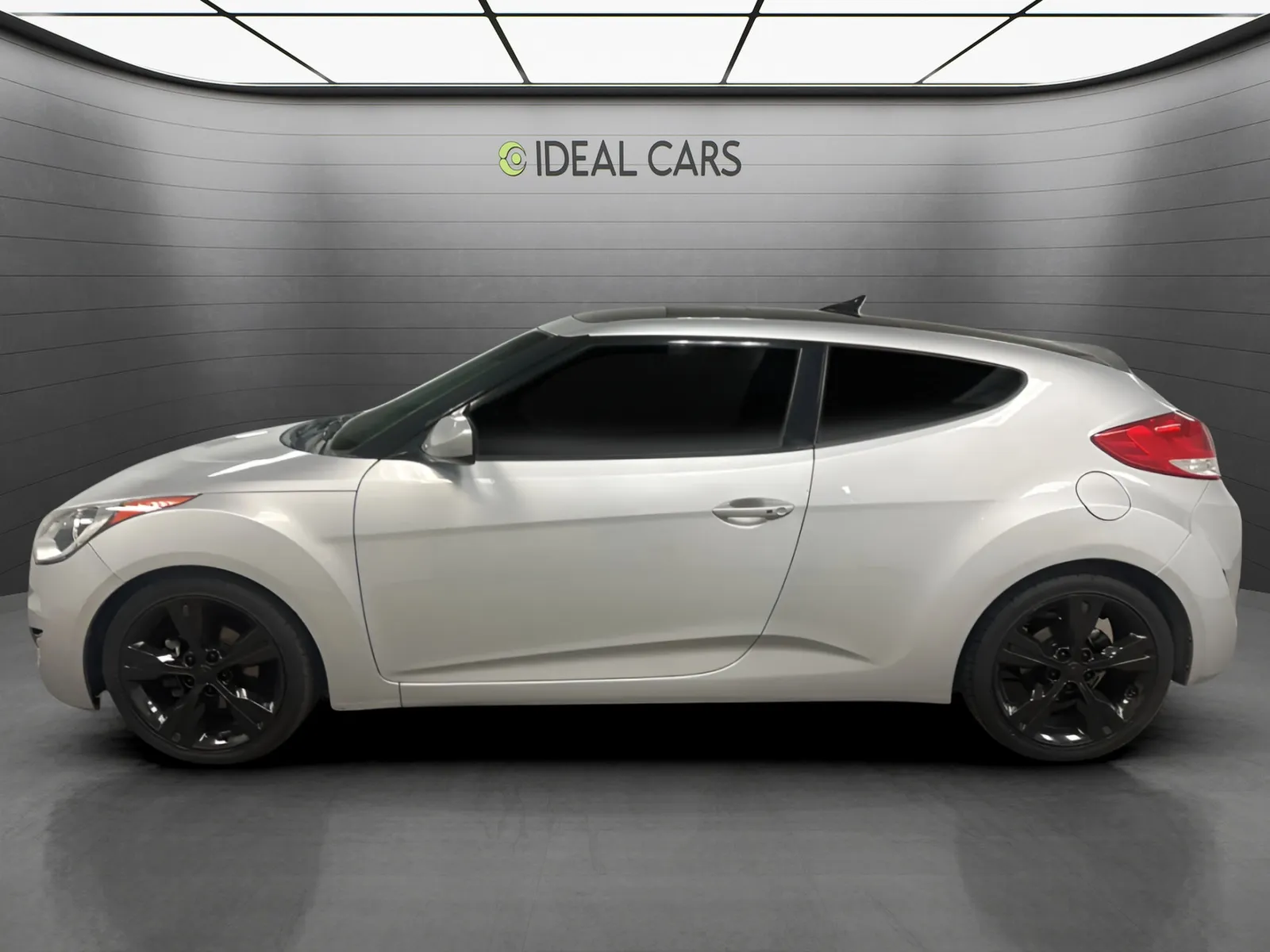 Hyundai Veloster photo 8