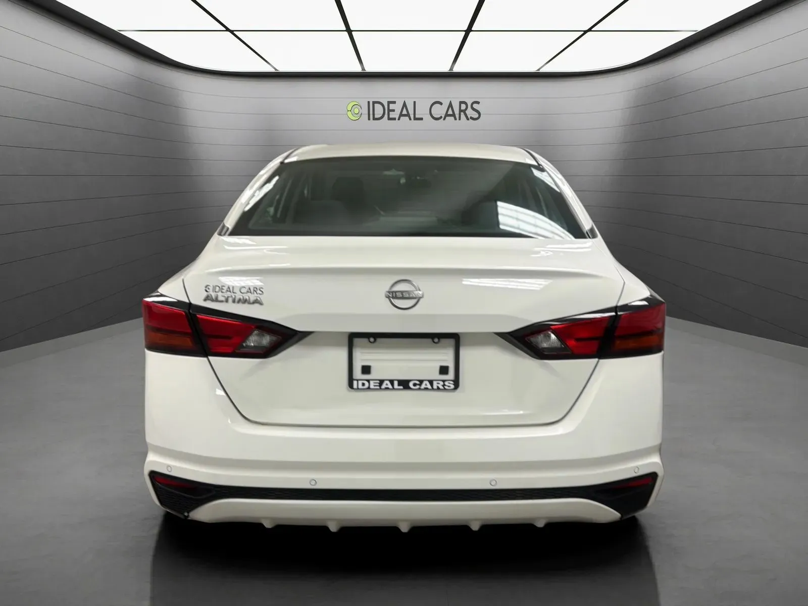 Nissan Altima photo 6