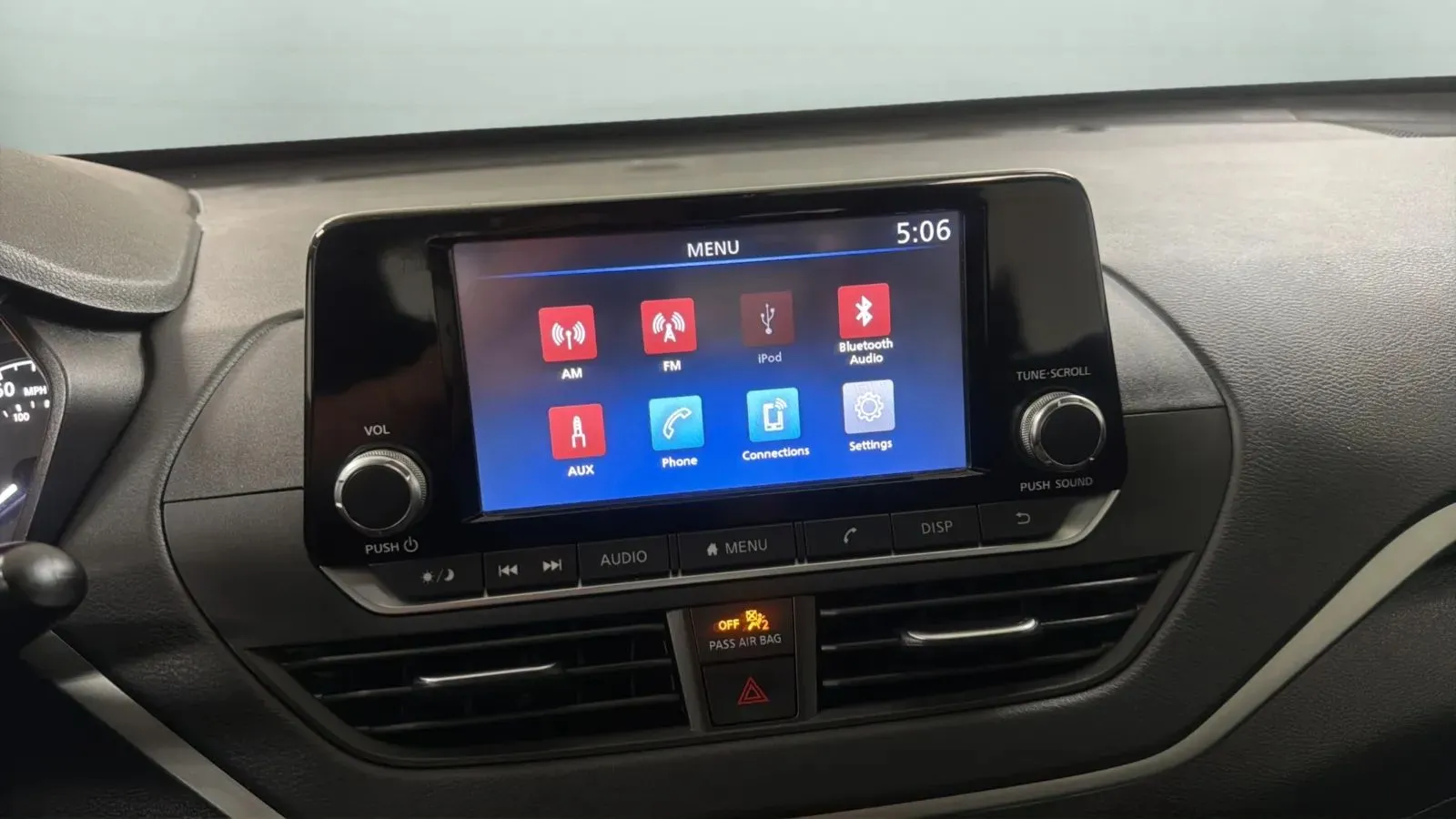 Nissan Altima photo 14