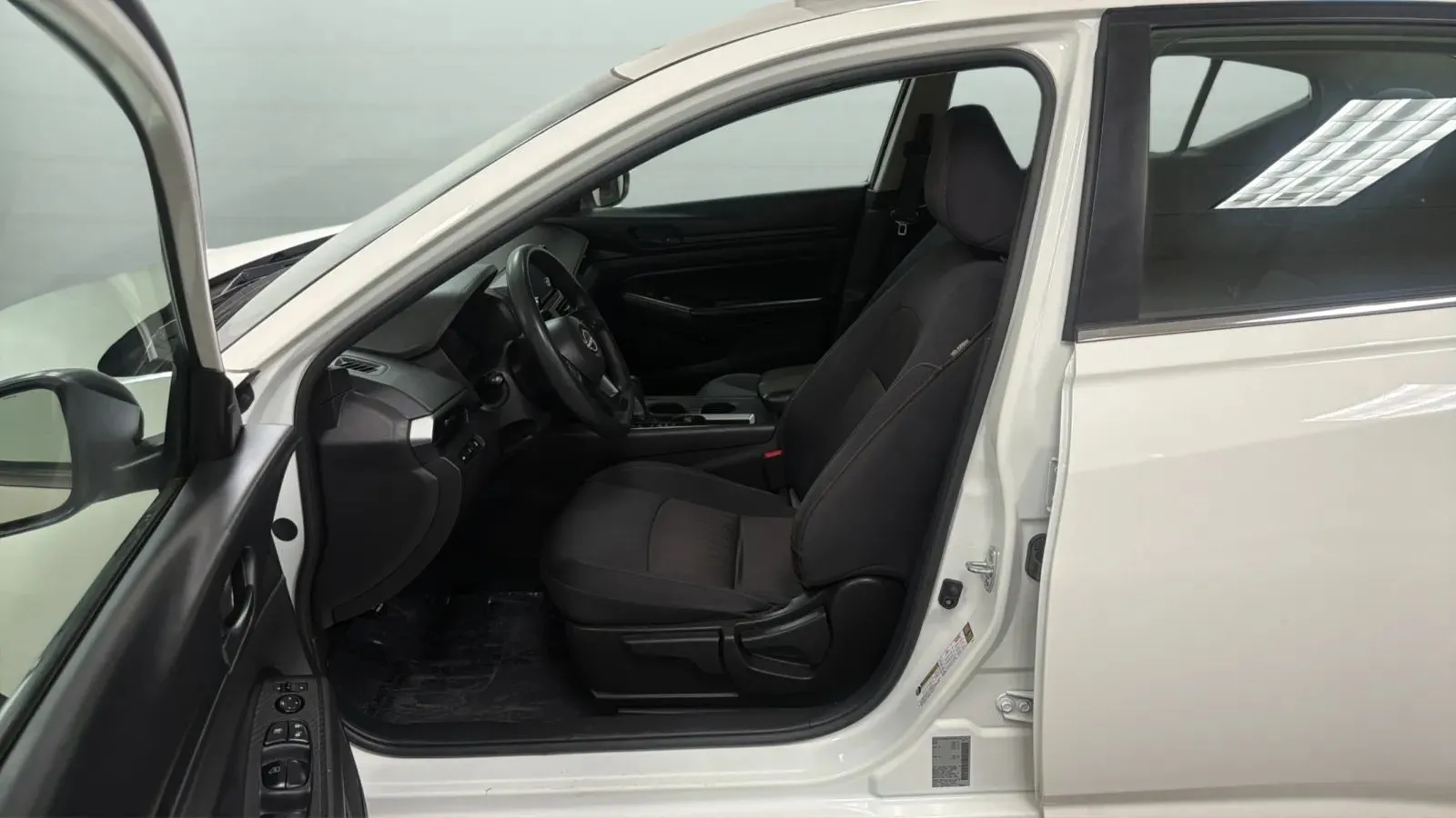 Nissan Altima photo 20