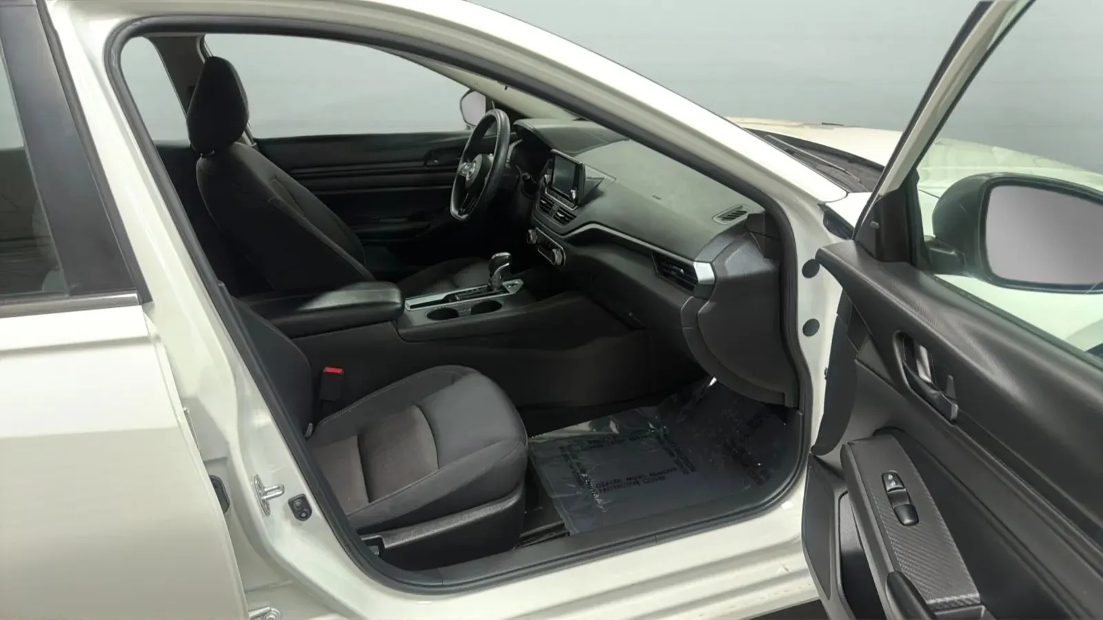 Nissan Altima photo 21