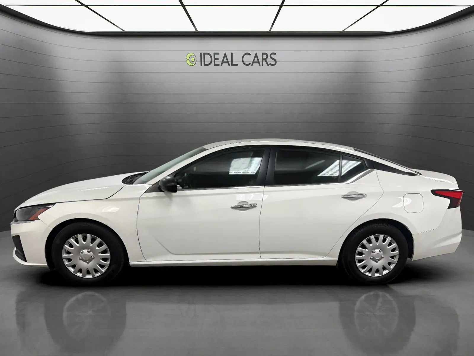 Nissan Altima photo 8