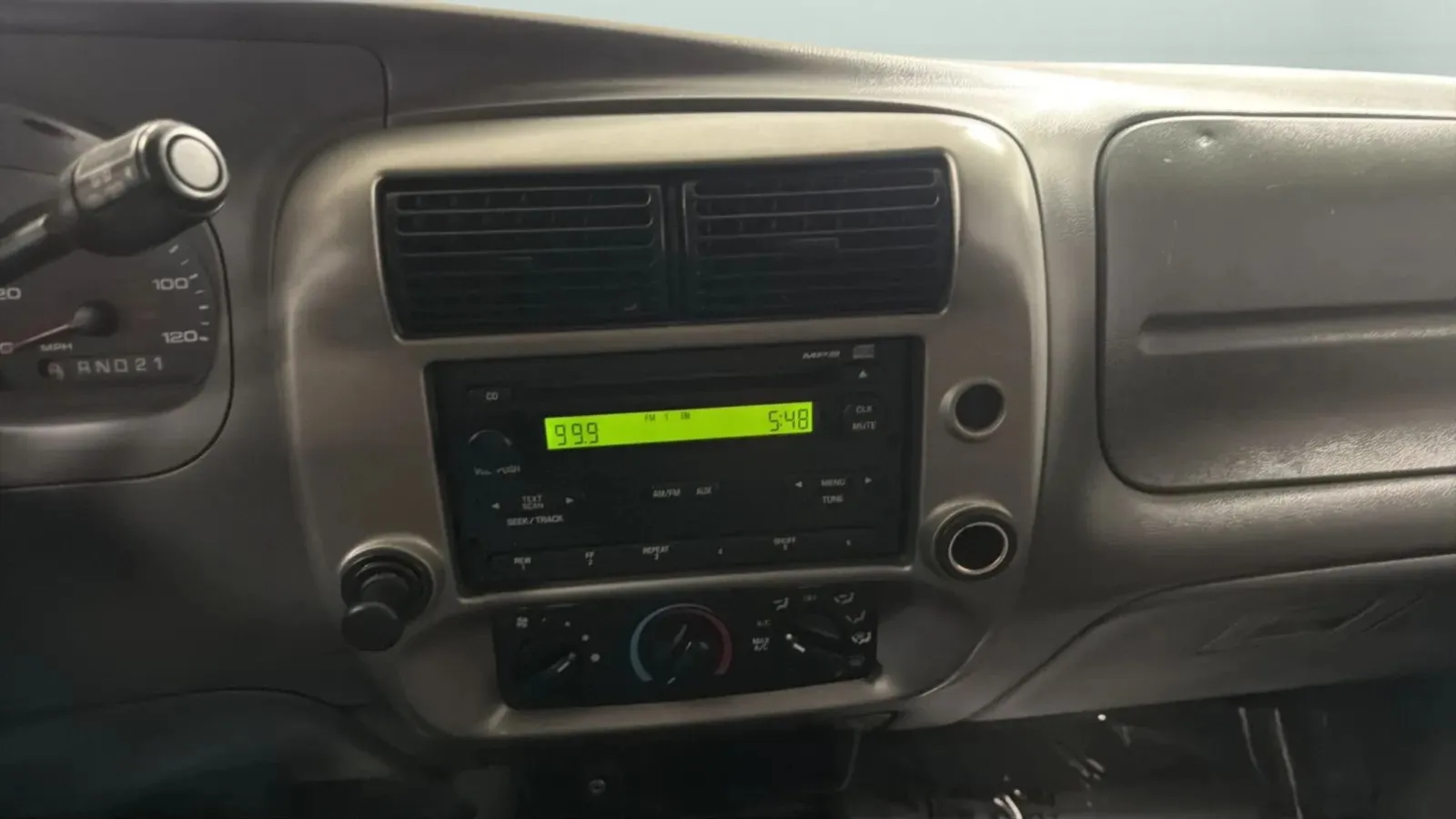 Ford Ranger photo 14