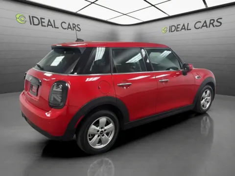 More photos of 2021 MINI Hardtop 4 Door Cooper at Ideal Cars - Apache Junction, AZ