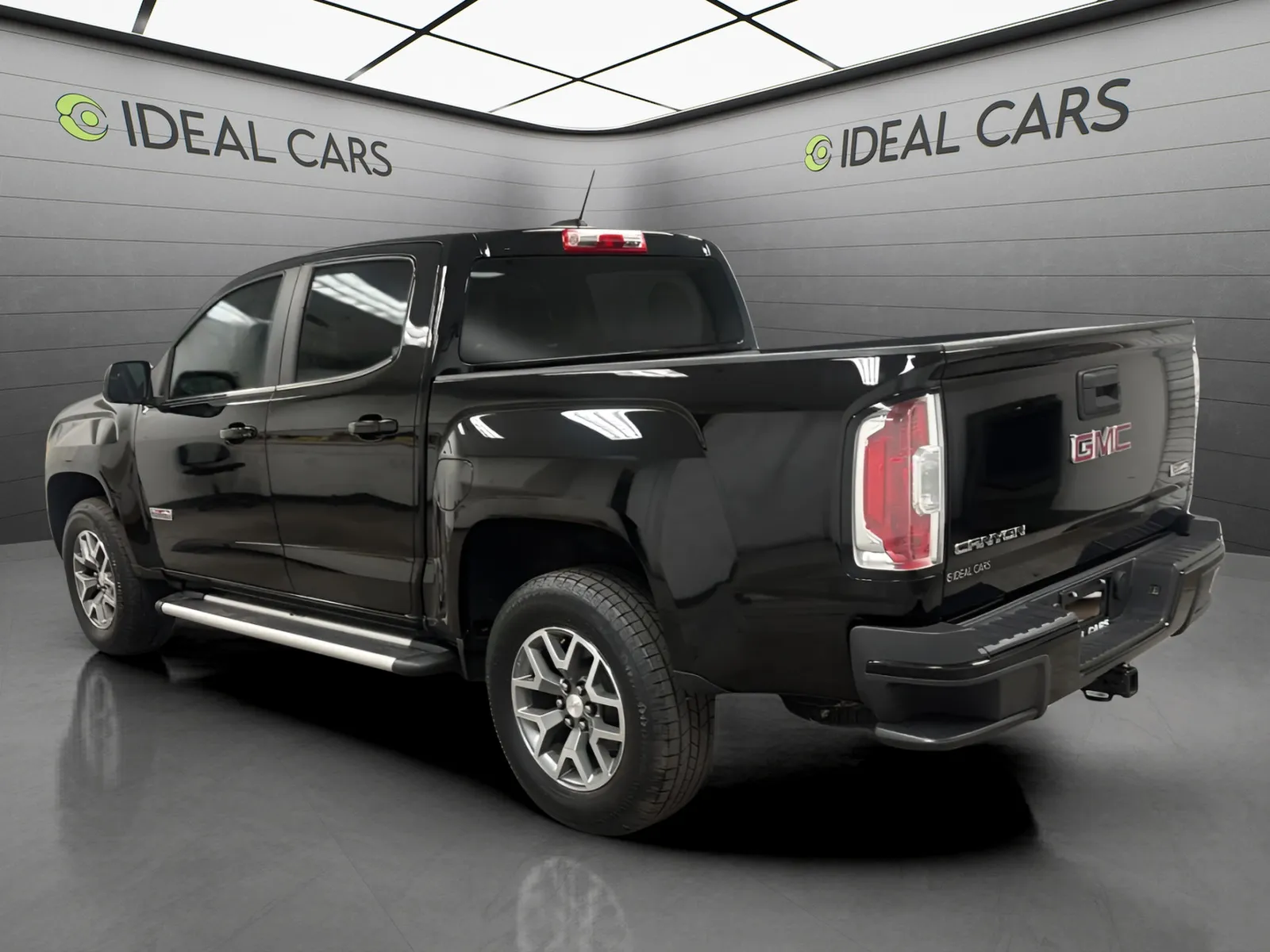 GMC Canyon photo 7