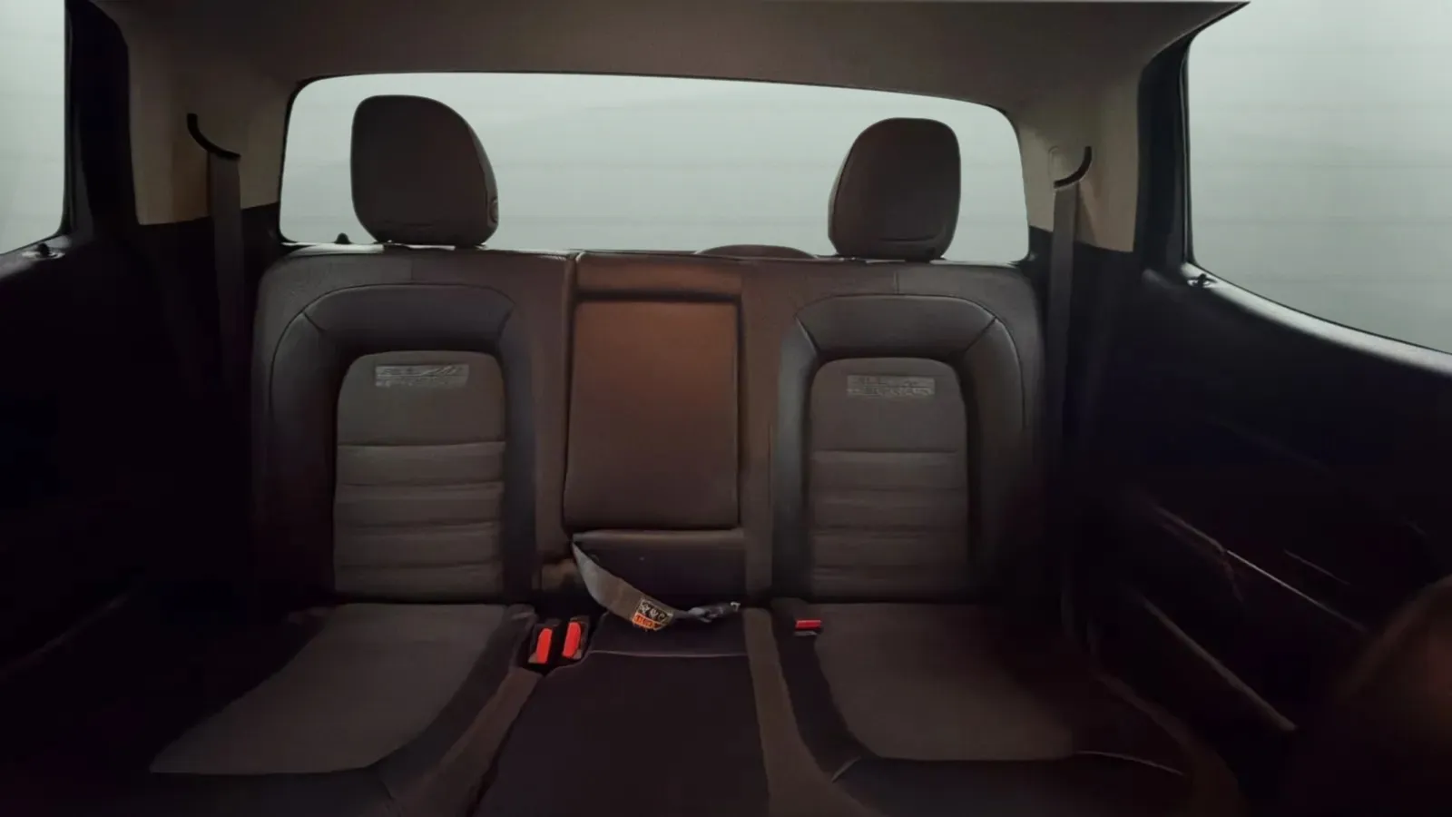 GMC Canyon photo 18