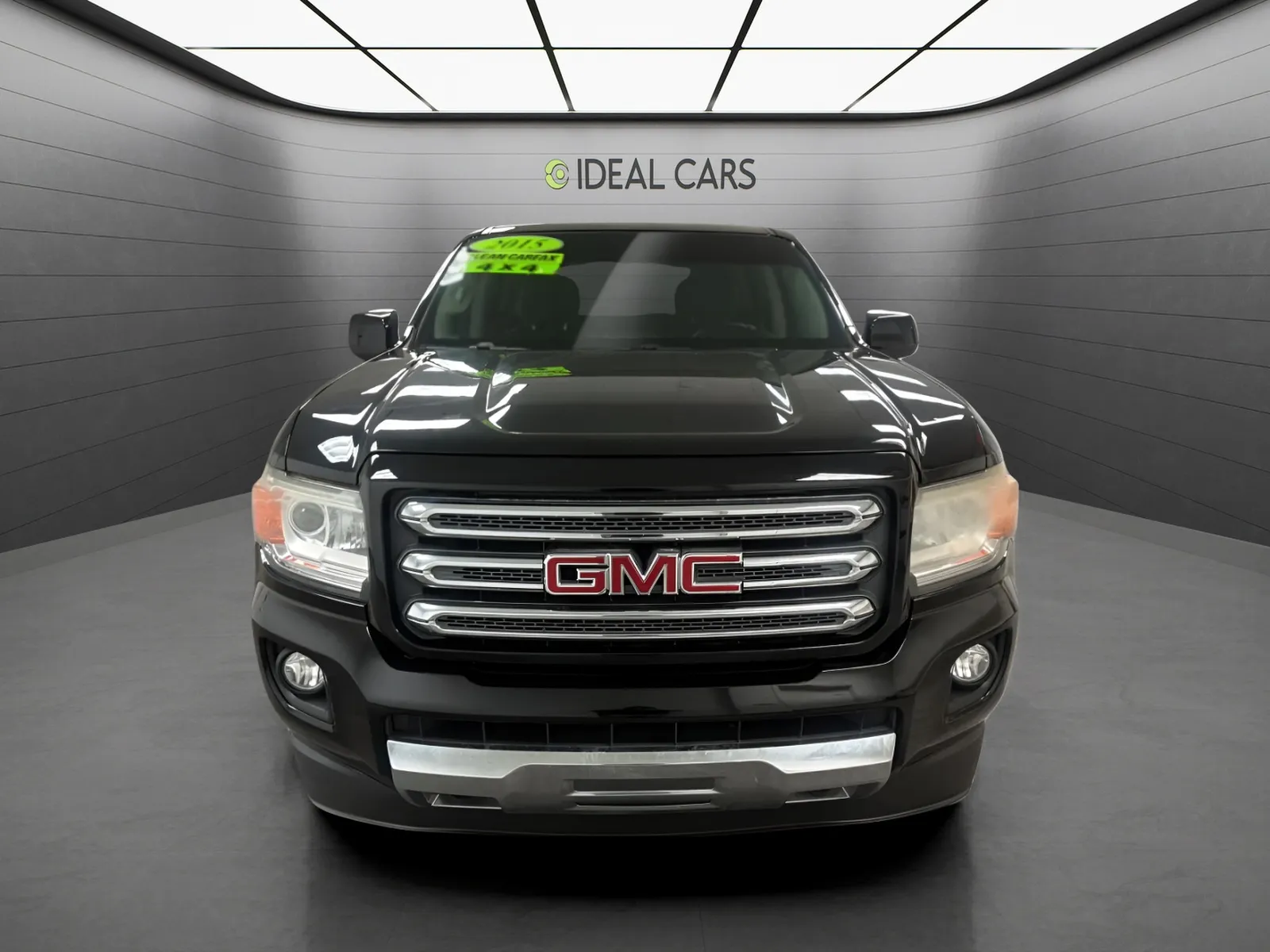 GMC Canyon photo 2