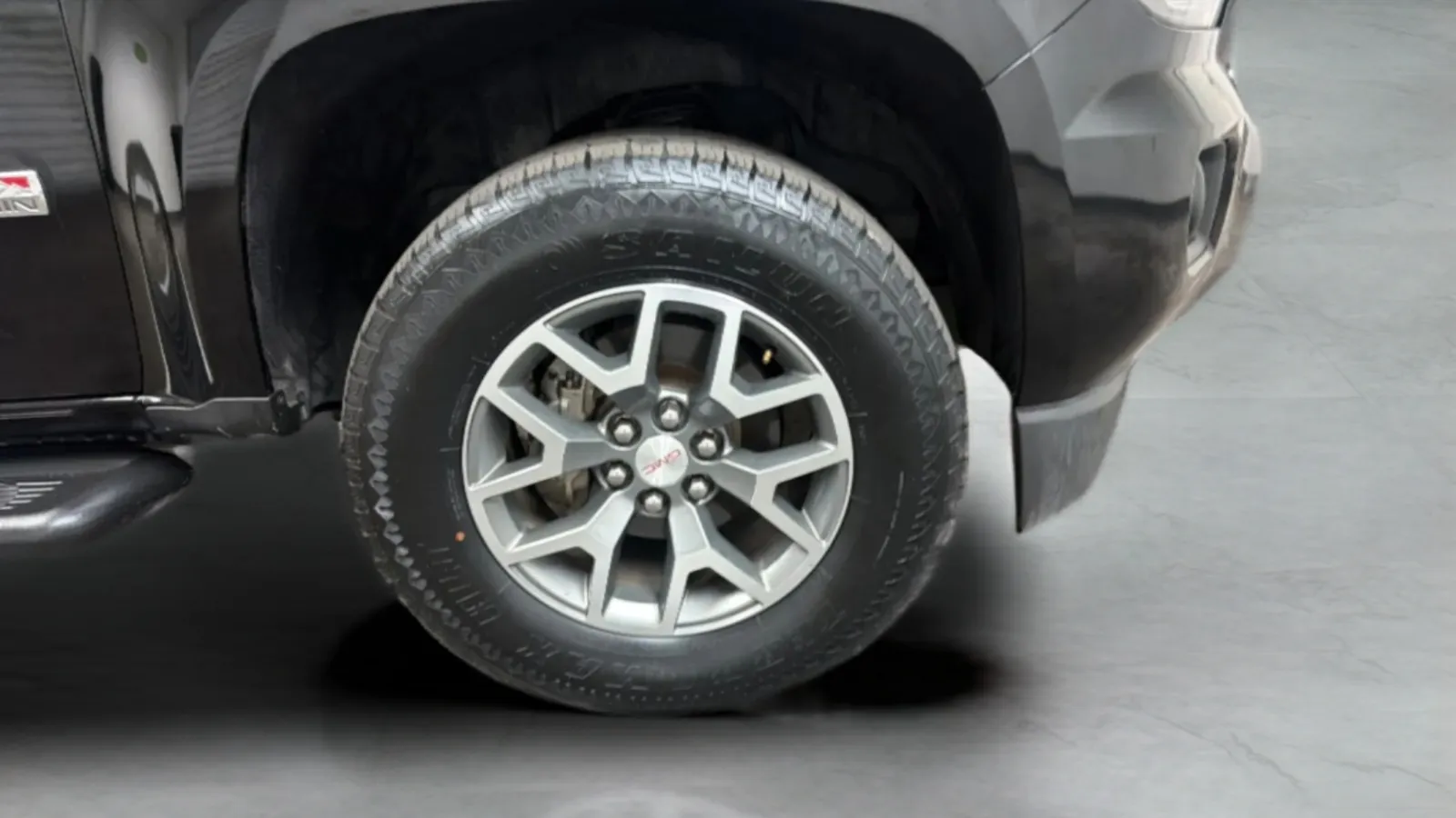 GMC Canyon photo 25