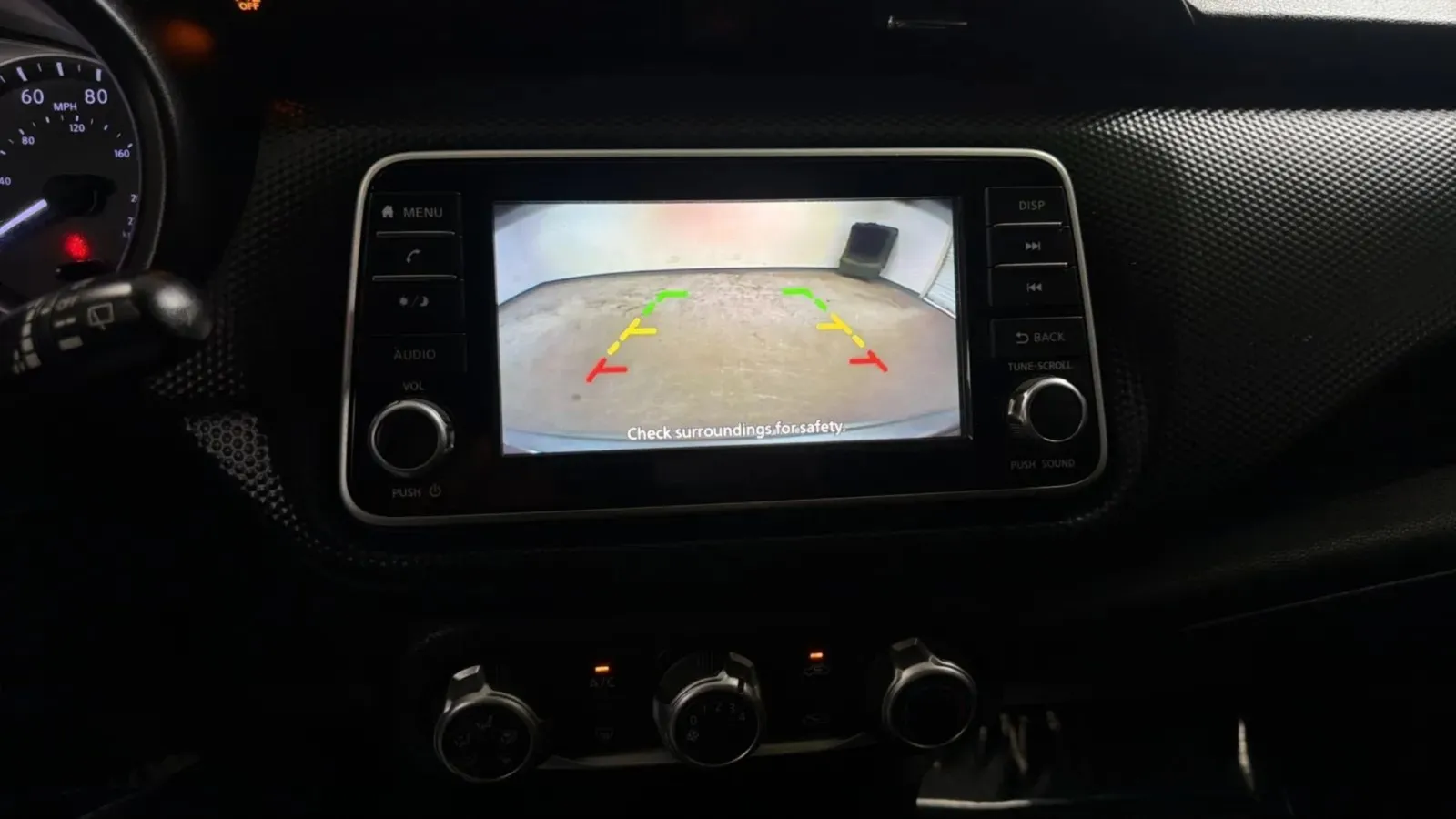 Nissan Kicks photo 14