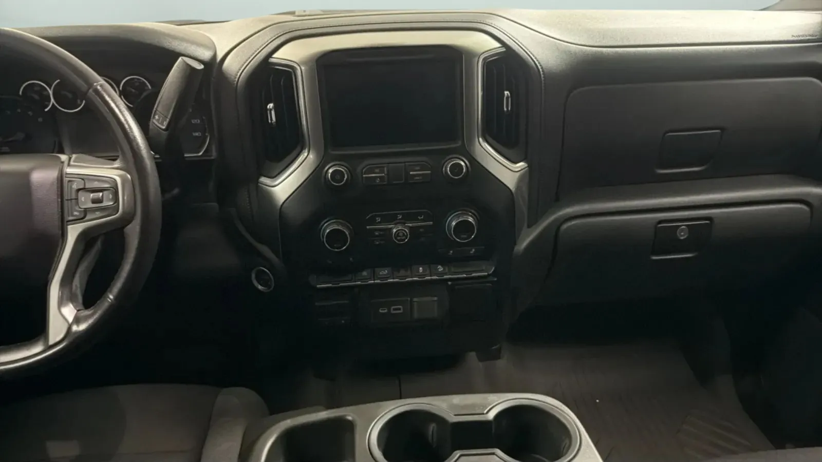 Chevrolet Silverado photo 15