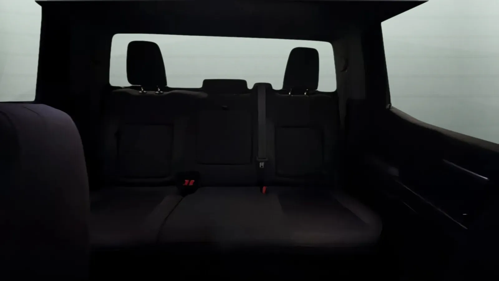 Chevrolet Silverado photo 18