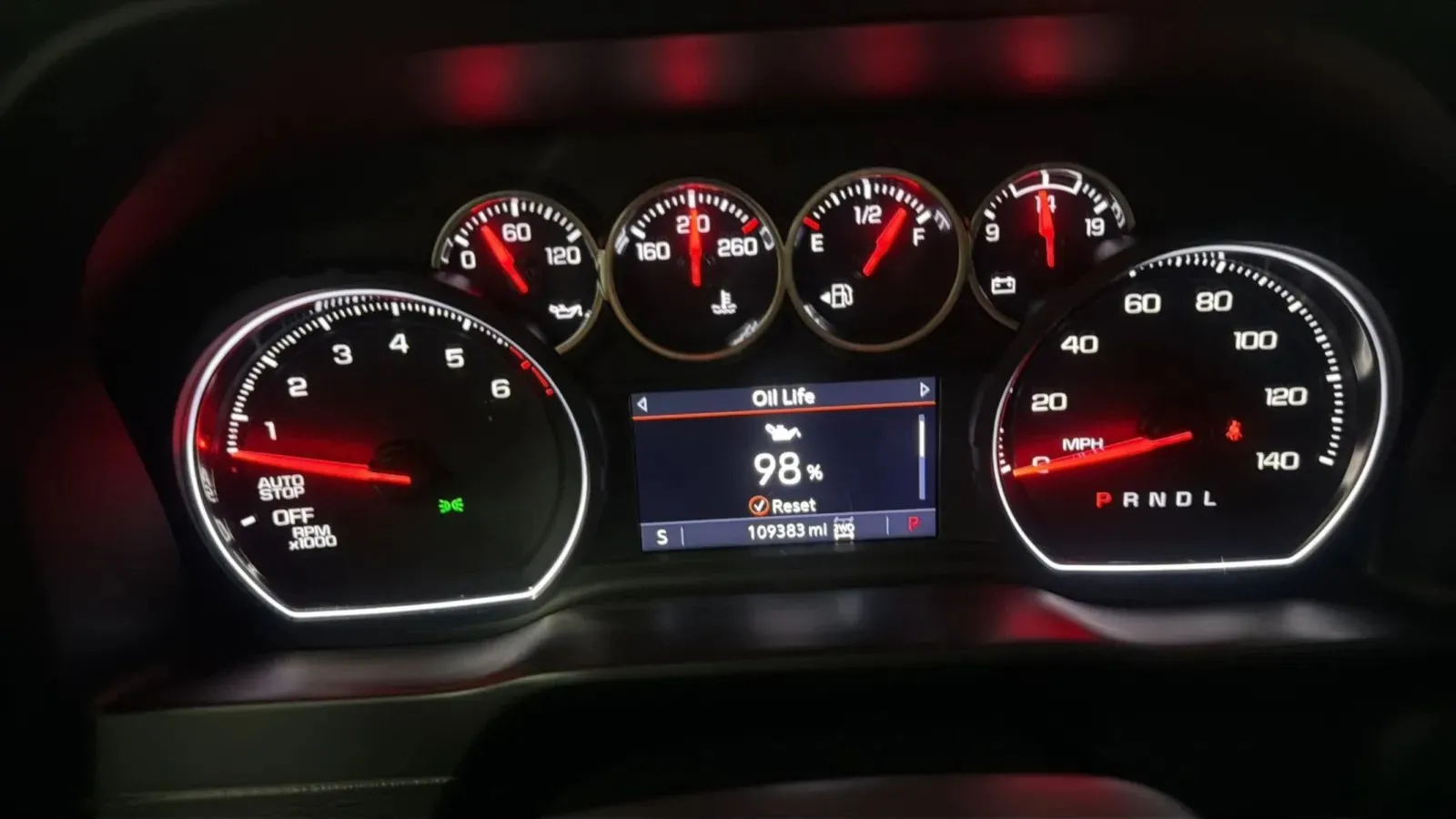 Chevrolet Silverado photo 11