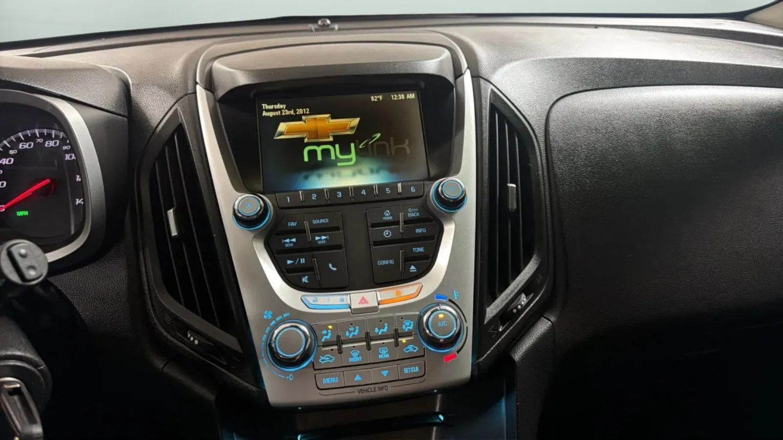 Chevrolet Equinox photo 13