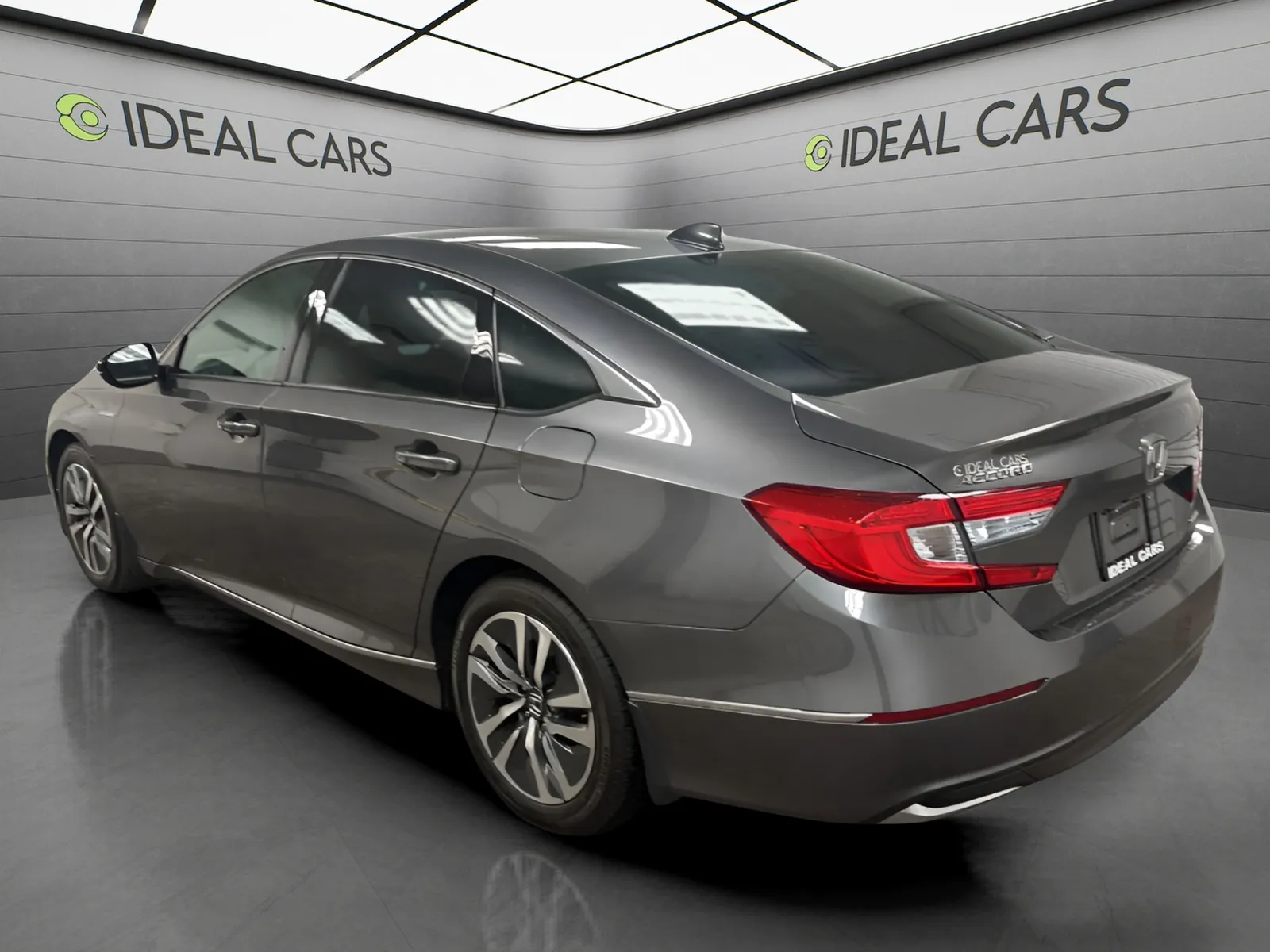 Honda Accord photo 8