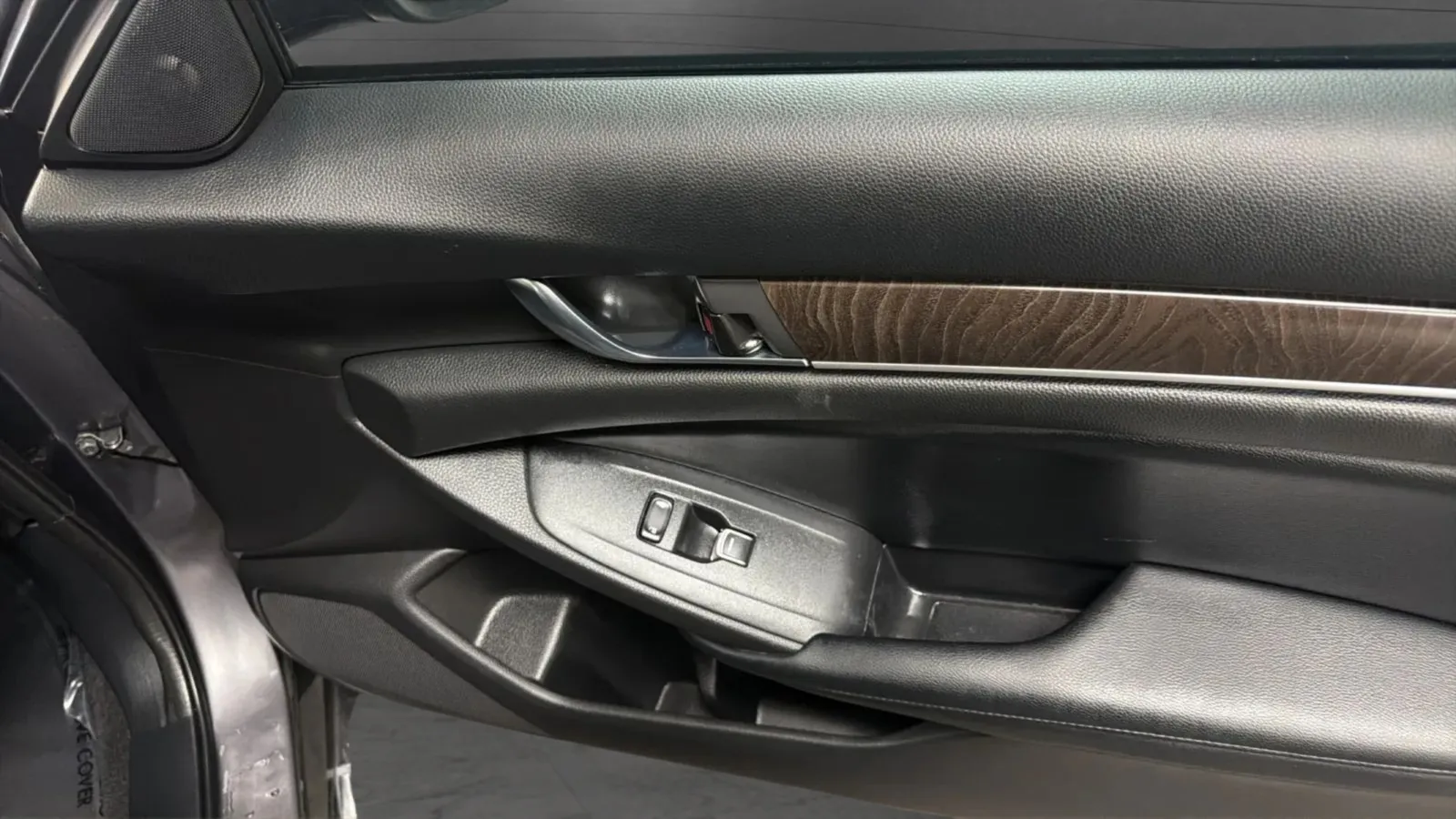Honda Accord photo 24