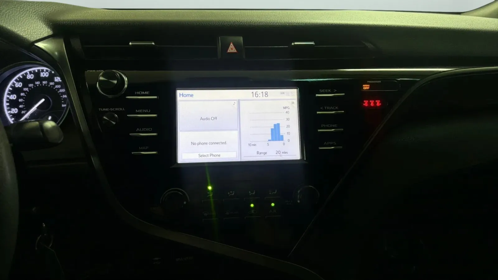 Toyota Camry photo 13