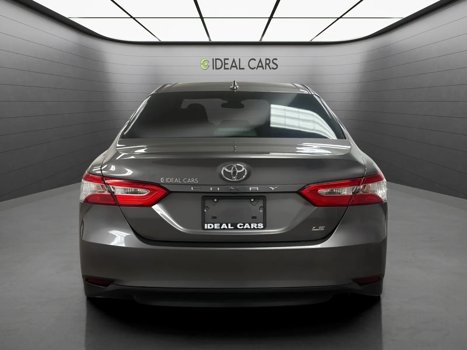 Toyota Camry photo 6