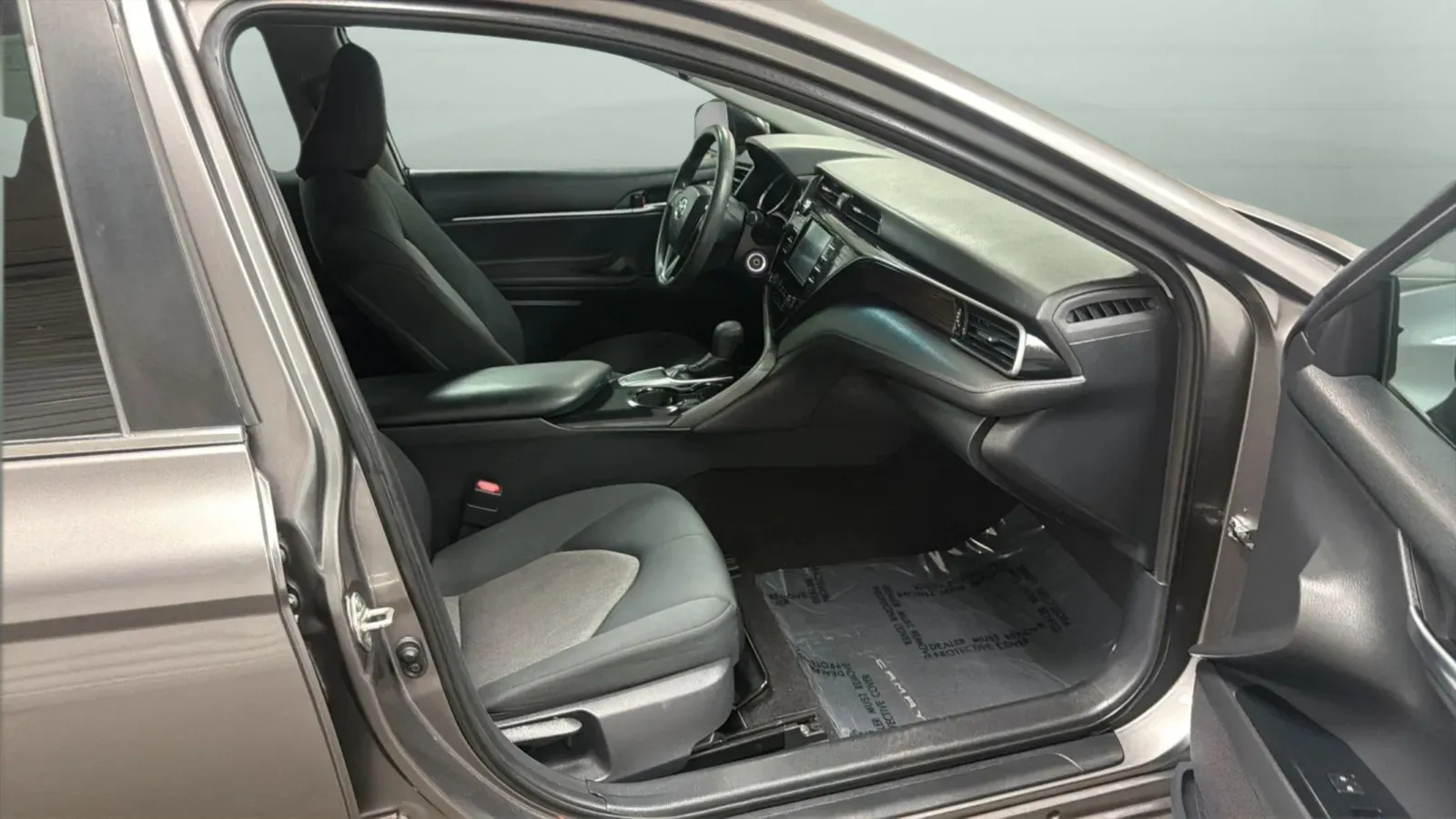 Toyota Camry photo 21
