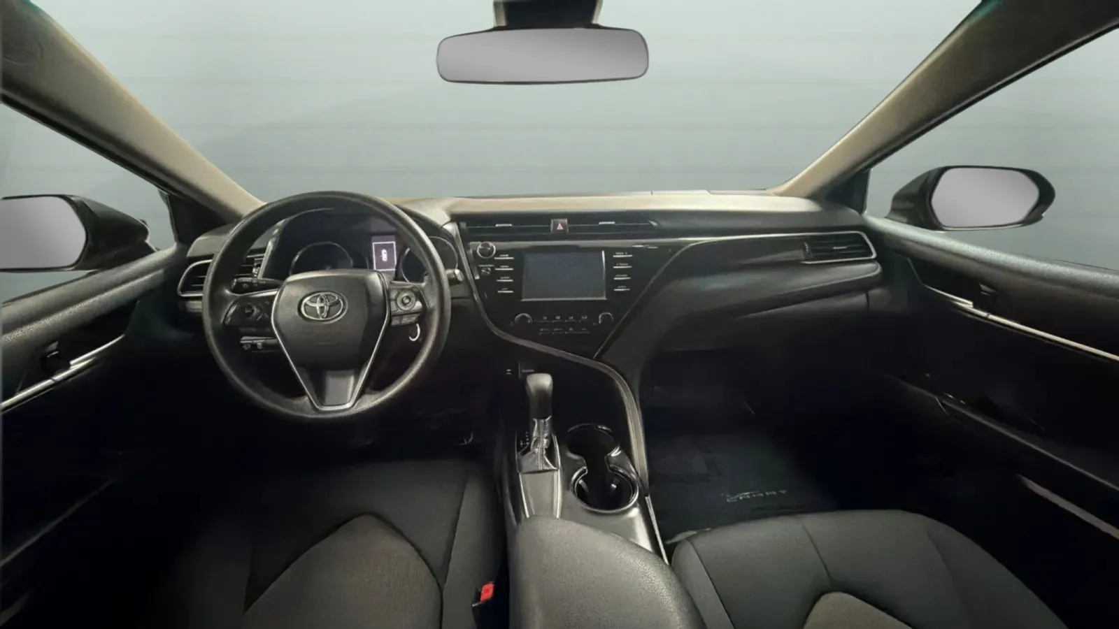 Toyota Camry photo 9