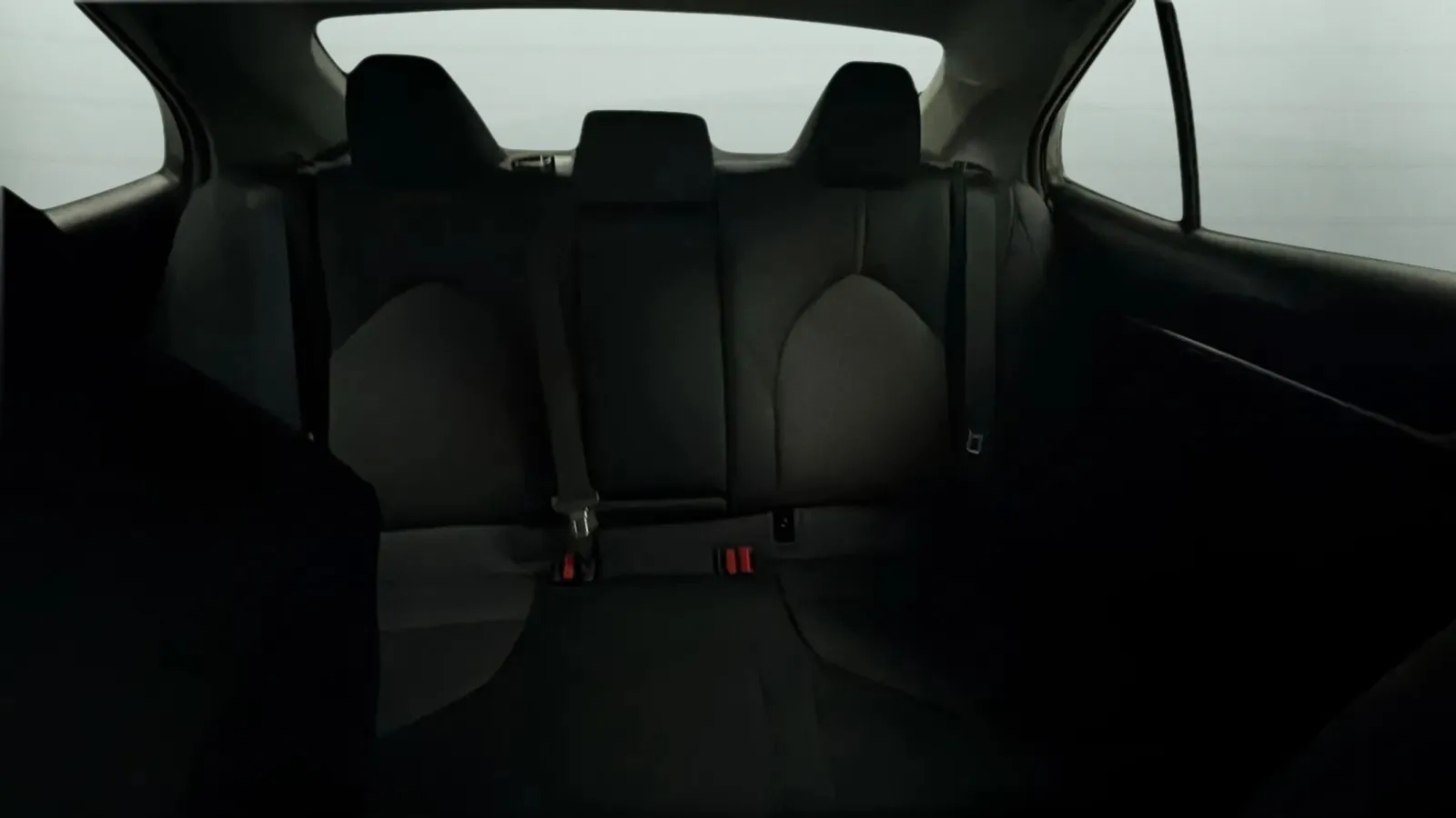 Toyota Camry photo 18