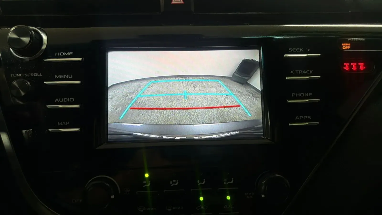 Toyota Camry photo 14