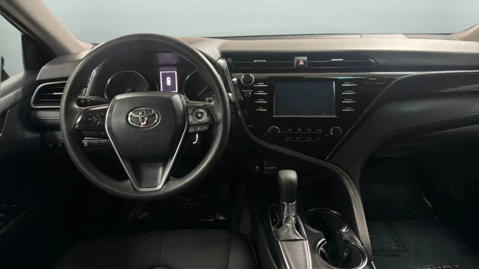 Toyota Camry photo 10