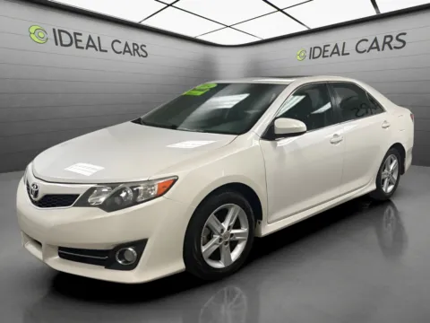 White 2014 Toyota Camry SE for sale in Apache Junction, AZ