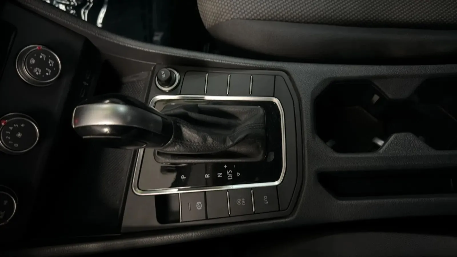 Volkswagen Jetta photo 13