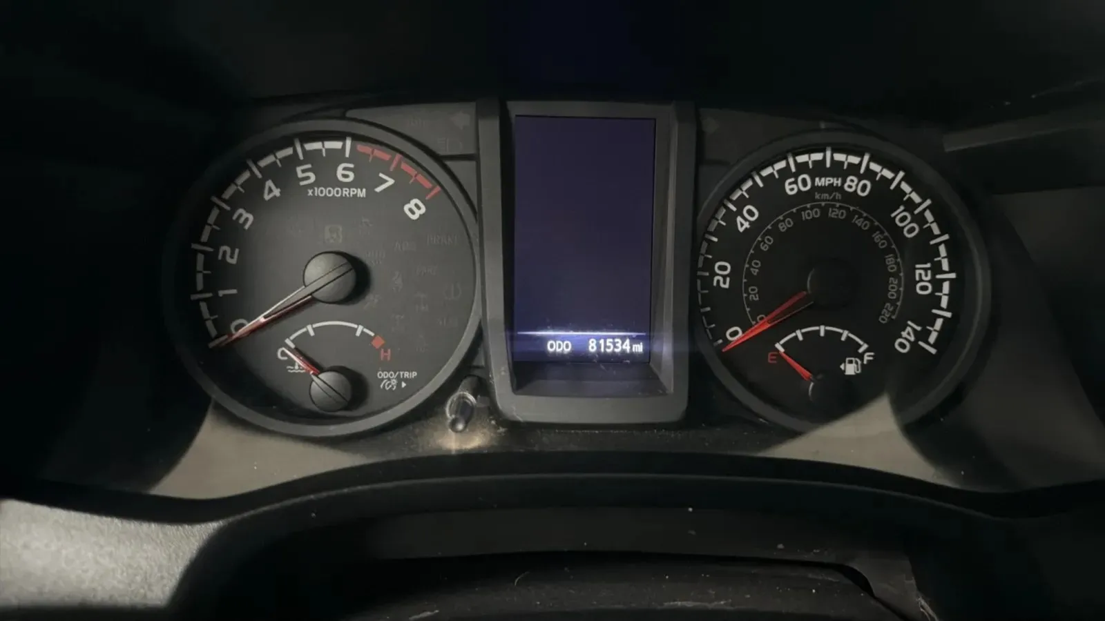 Toyota Tacoma photo 11