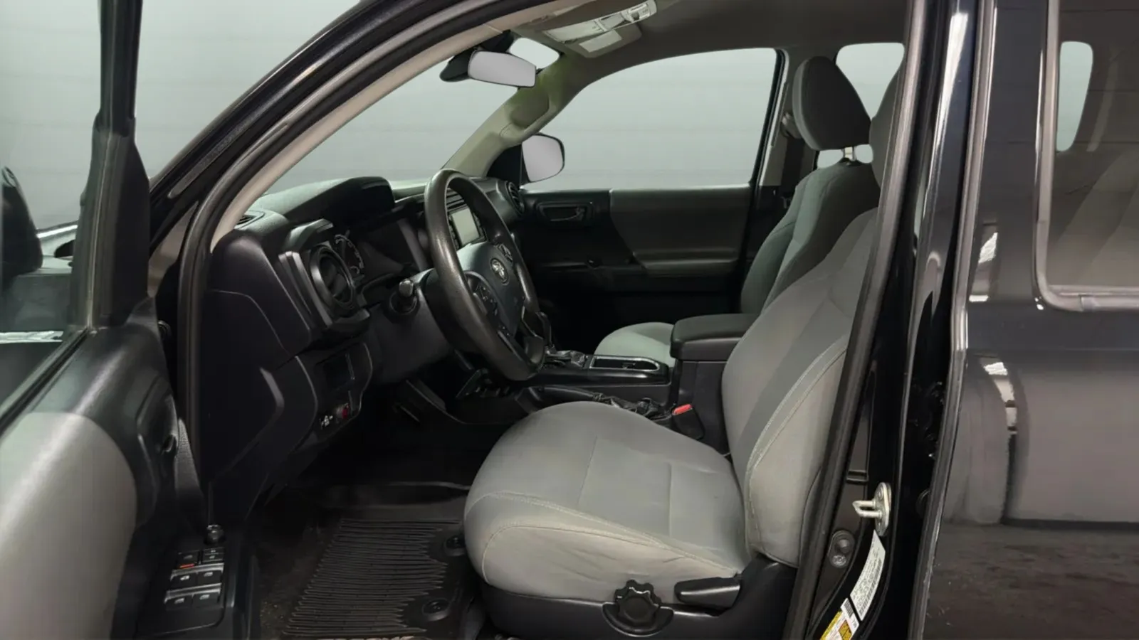 Toyota Tacoma photo 20