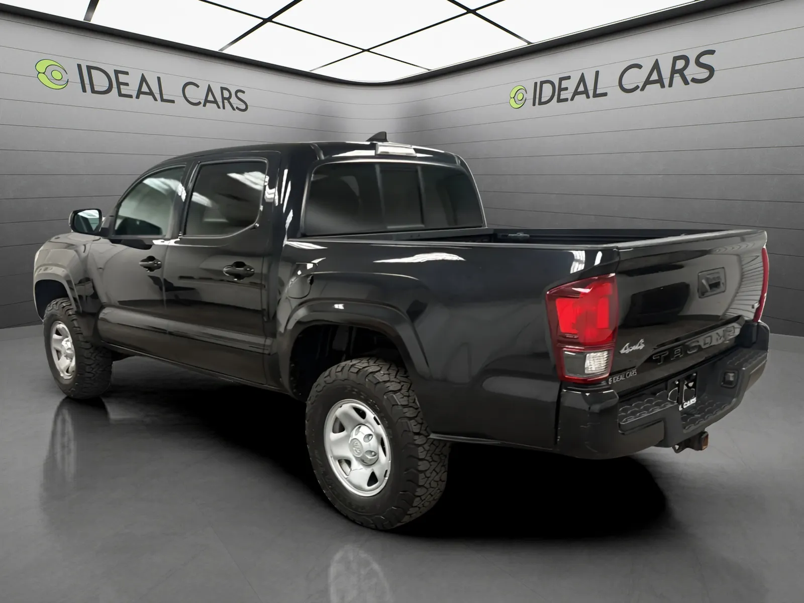 Toyota Tacoma photo 7