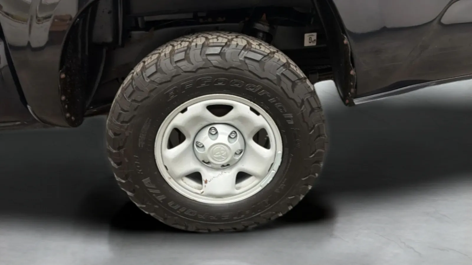 Toyota Tacoma photo 25
