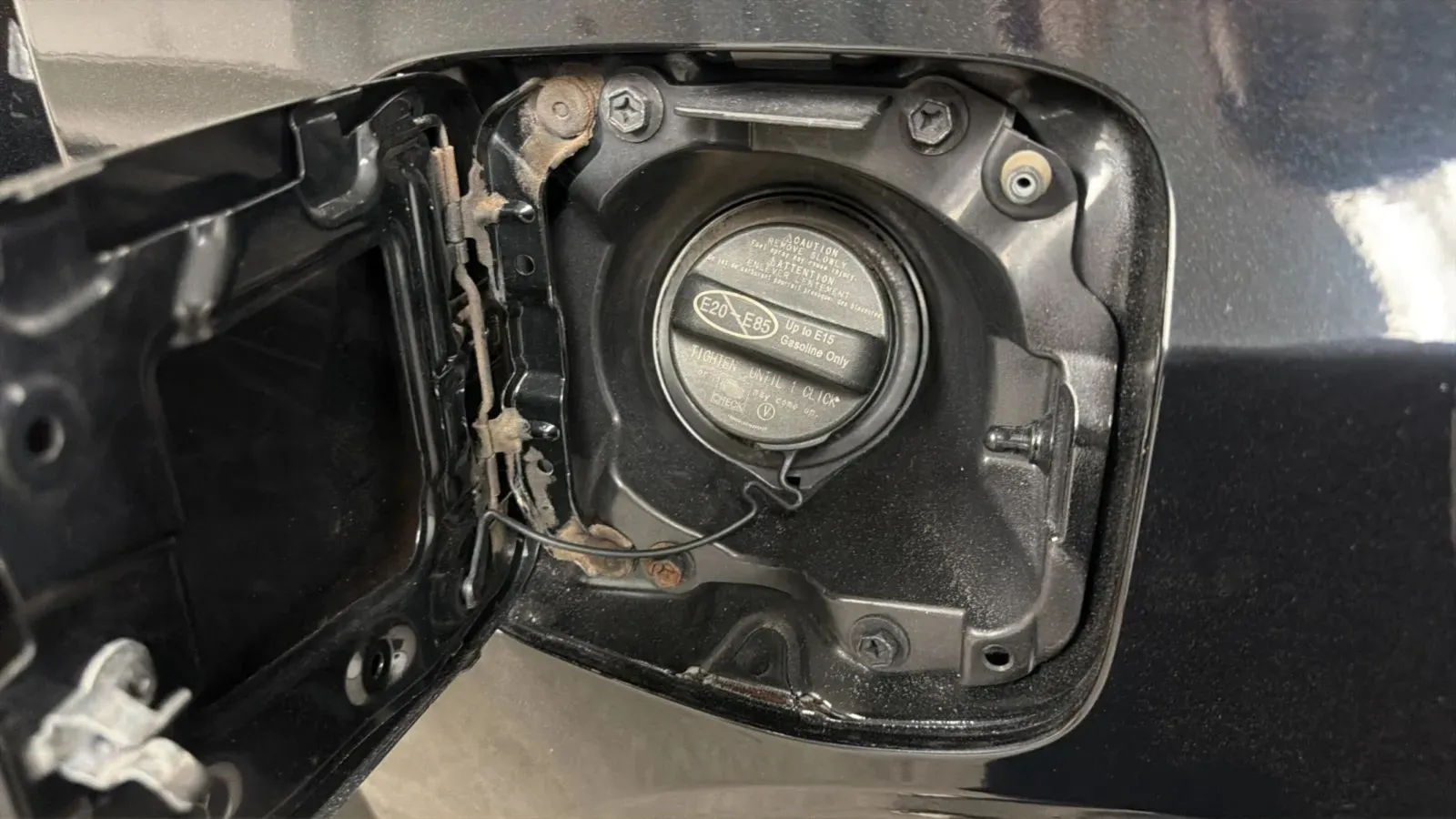 Toyota Tacoma photo 27