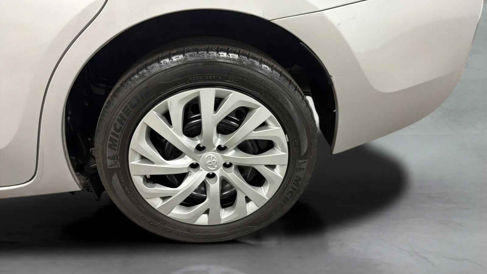 Toyota Corolla photo 25