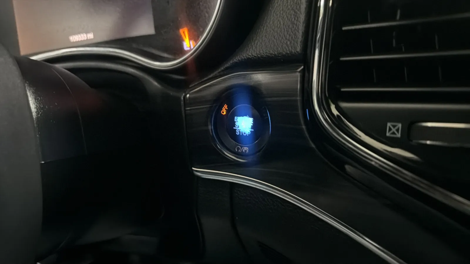 Jeep Grand Cherokee photo 15
