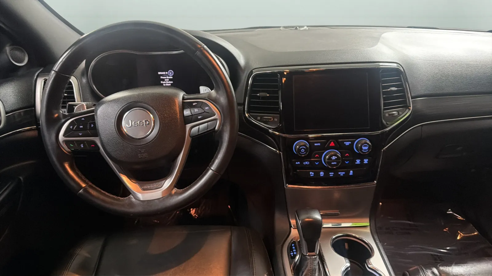 Jeep Grand Cherokee photo 10