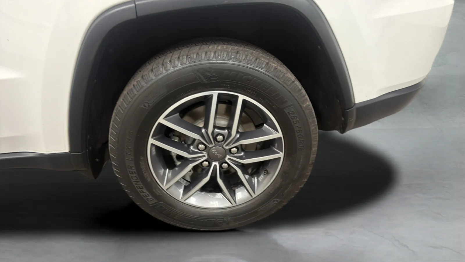 Jeep Grand Cherokee photo 29
