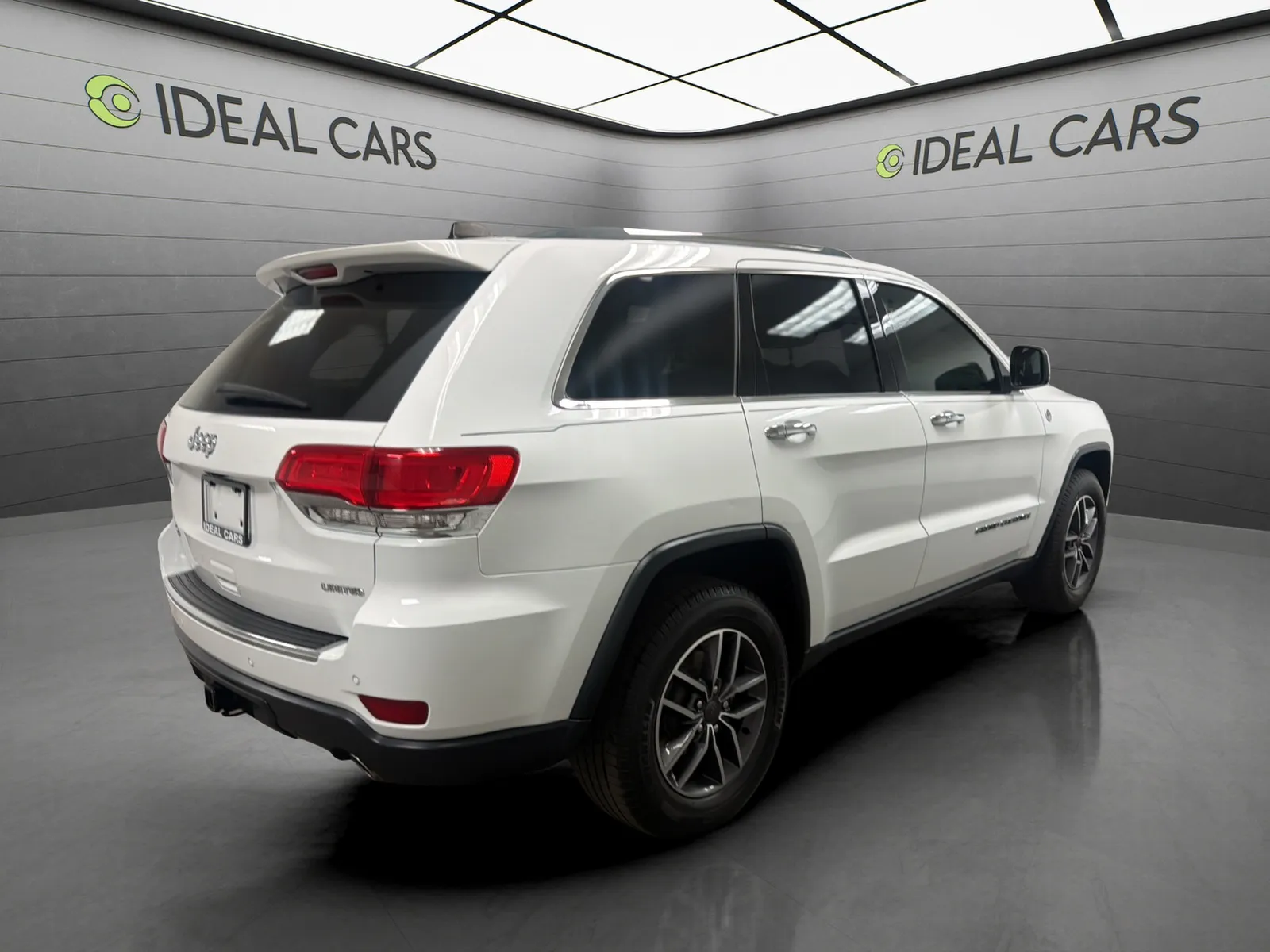 Jeep Grand Cherokee photo 5