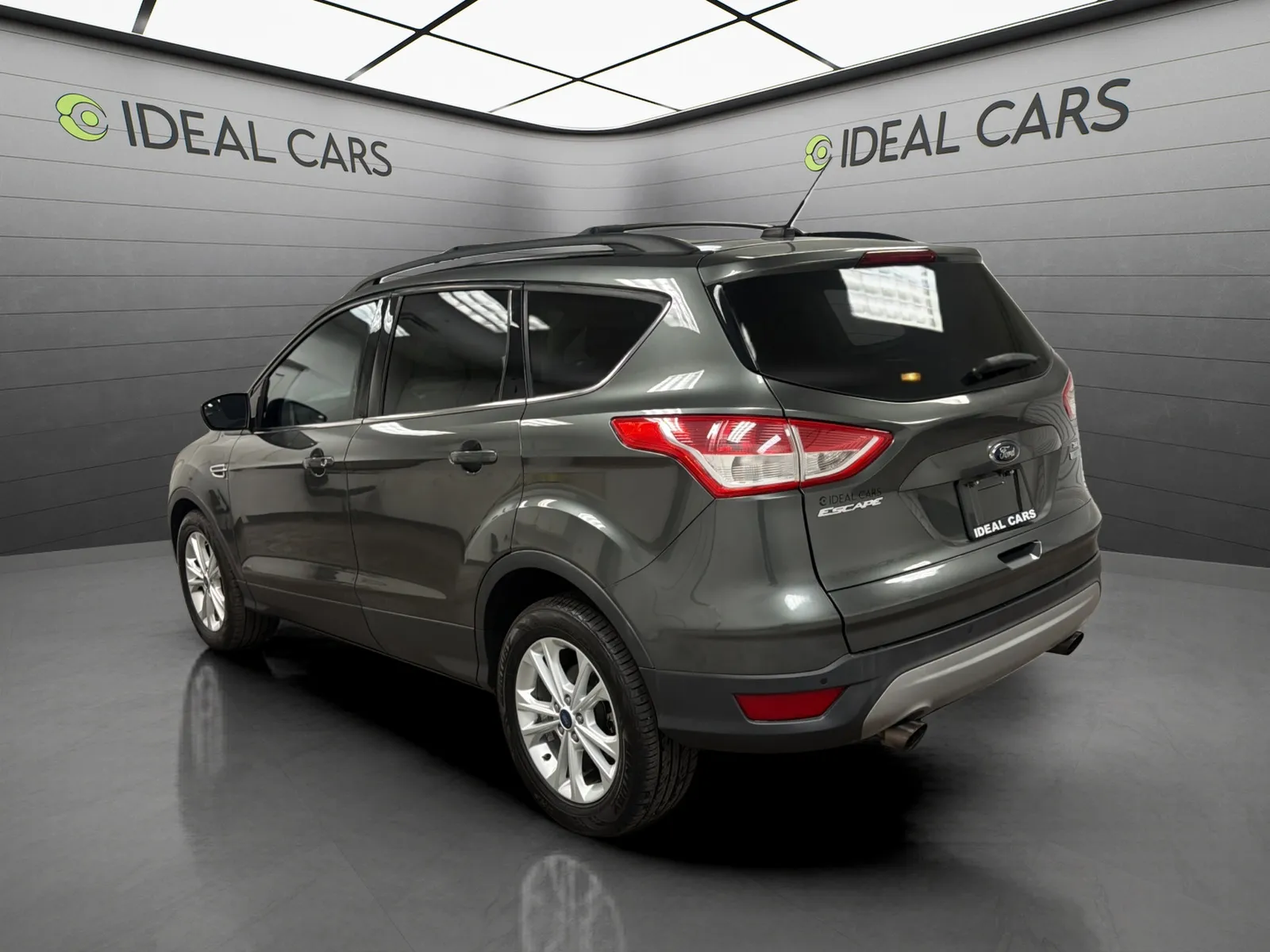 Ford Escape photo 7