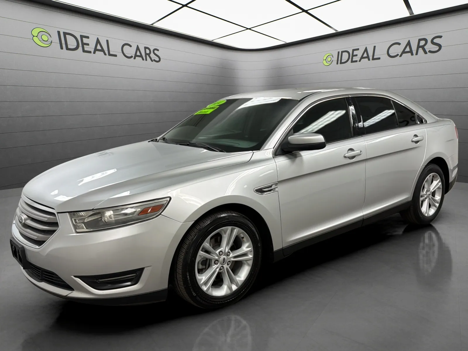 Silver 2014 Ford Taurus SEL for sale in Apache Junction, AZ