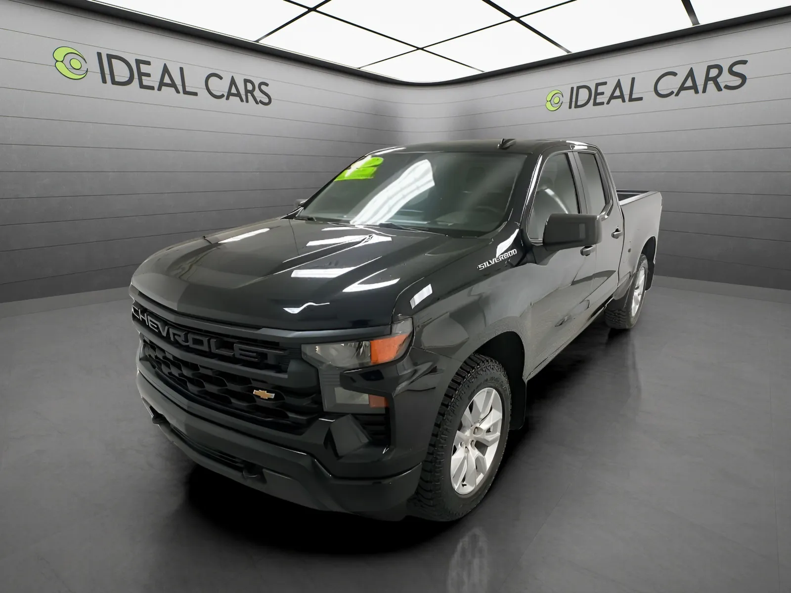 2022 Chevrolet Silverado 1500 2WD Custom for sale in Mesa, AZ