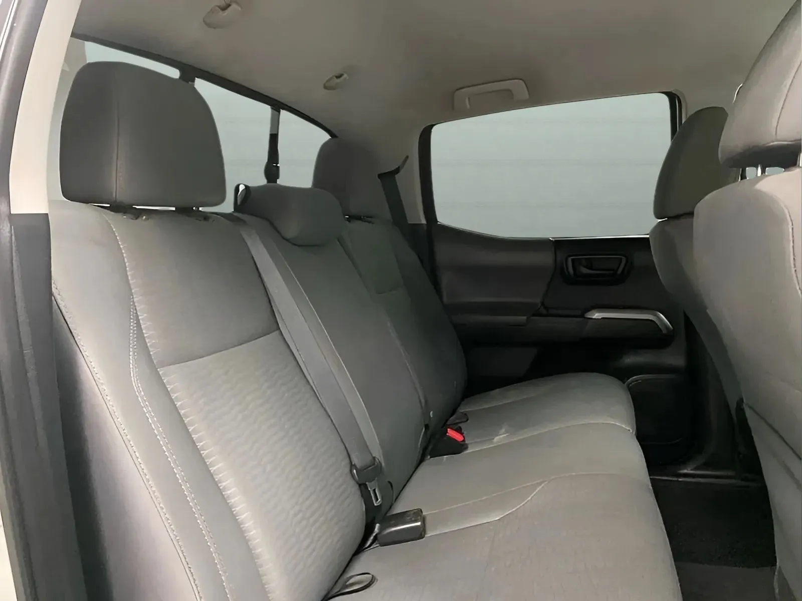 2016 Toyota Tacoma SR5 - Photo 14